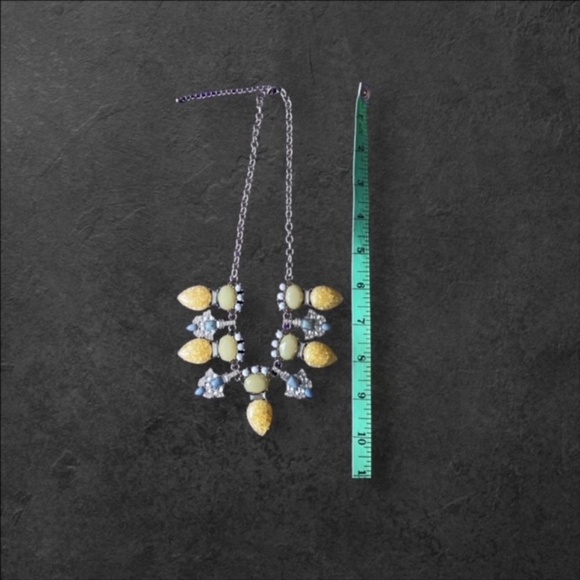 Women's Statement Fashion Prong-set Lucite cabochons with Rhinestones Necklace - Picture 6 of 7
